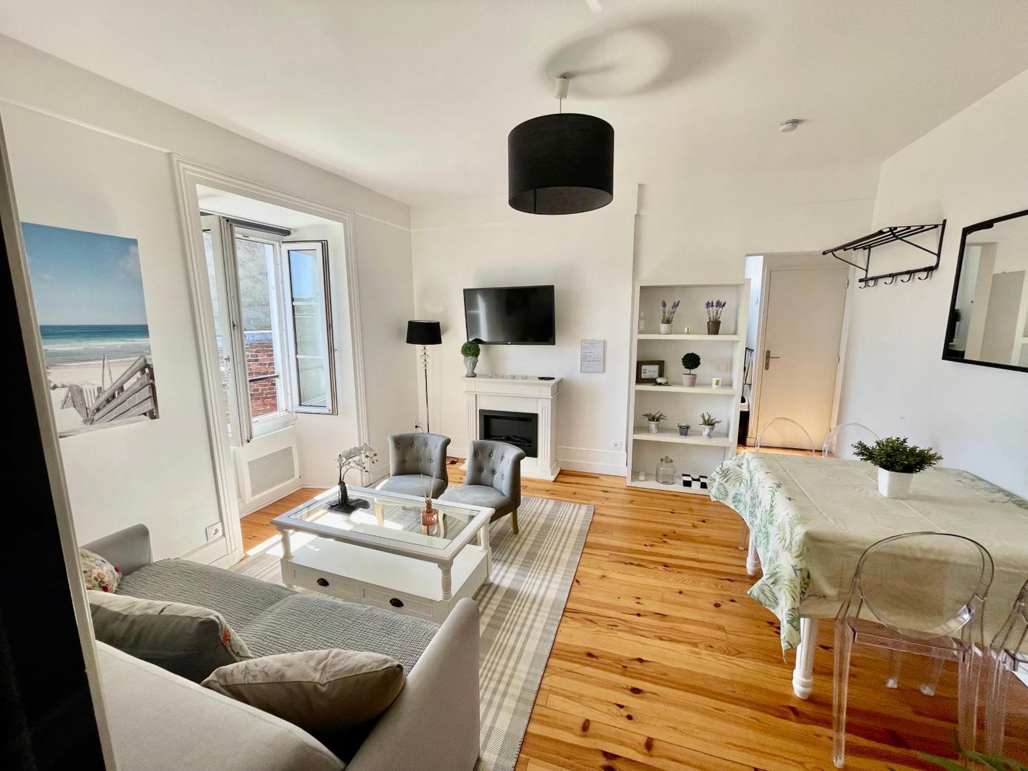 En Face De L'Hotel Normandy - Appartement Dernier Etage Deauville Eksteriør billede